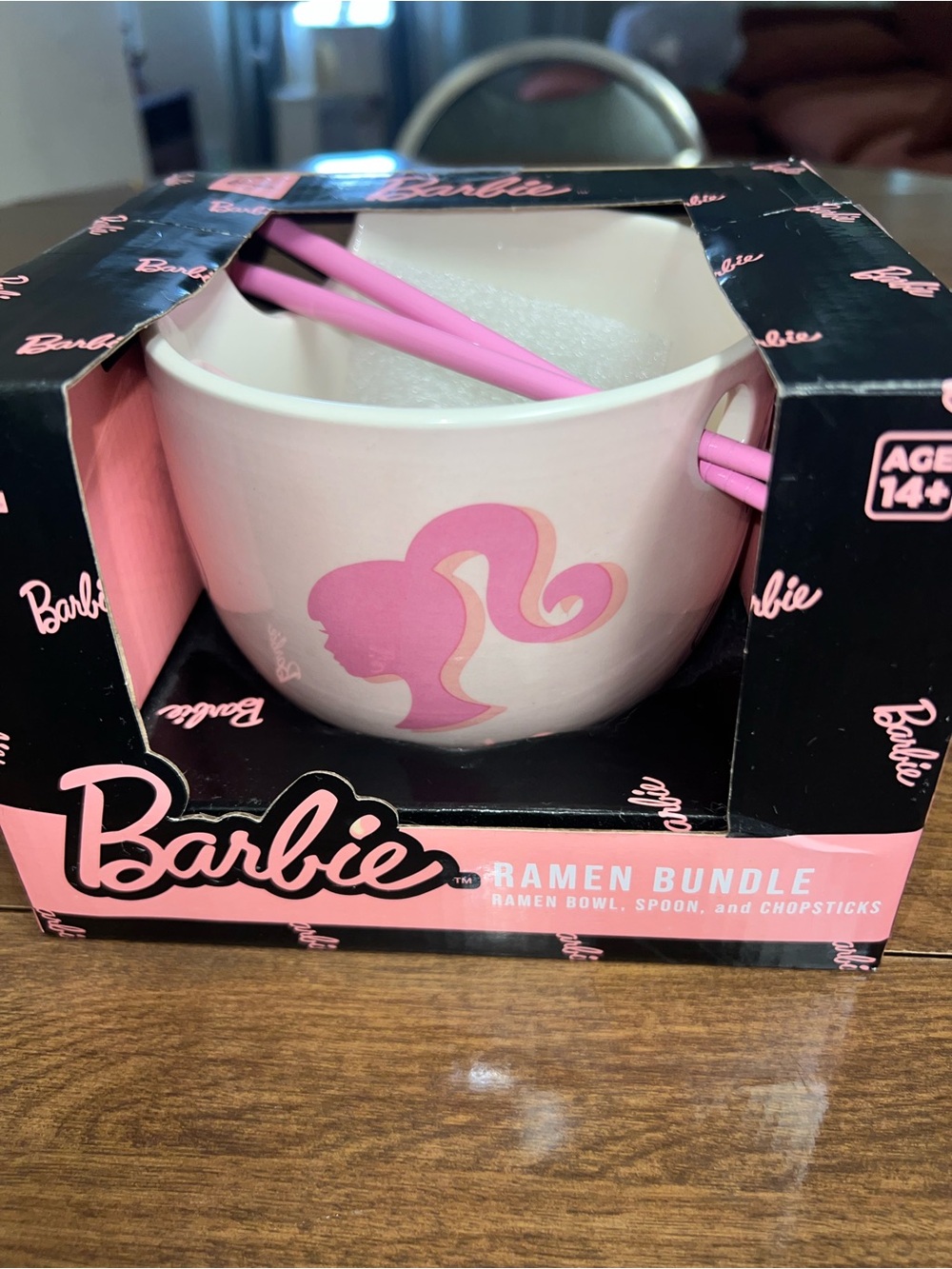 Barbie Ceramic Ramen Bowl Set in Pink & White with Matching Chopsticks